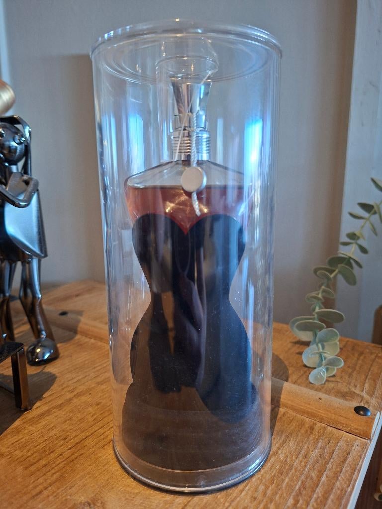 Jean Paul Gaultier ' Black velour', Enlèvement, Neuf