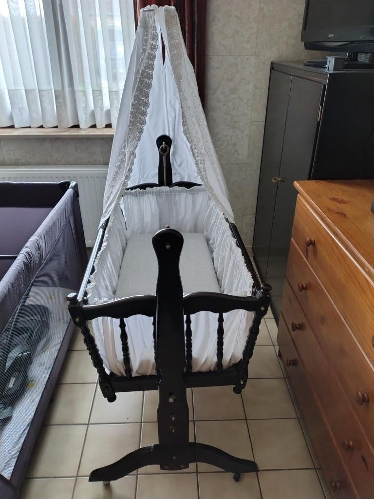 antieke wieg, Ophalen, Gebruikt, Wieg