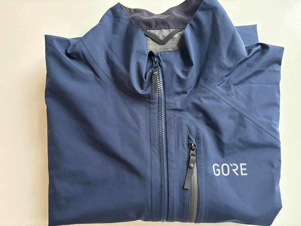 Nieuwe gore glidewheel fietsjas regenjas L, Fietsen en Brommers, Fietsaccessoires | Fietskleding, Ophalen of Verzenden, Zo goed als nieuw