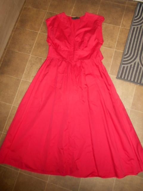 Opruiming - Maat M / 10 €, Maat 38/40 (M), Ophalen of Verzenden, Zo goed als nieuw, Rood