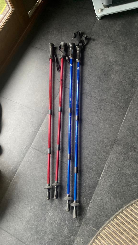 Wandel stokken twee paar, Ophalen, Zo goed als nieuw