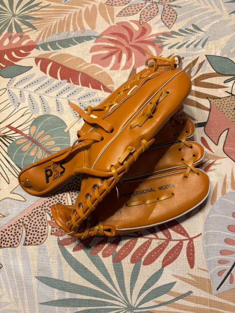 Gant de baseball neuf en cuir, Enlèvement ou Envoi, Baseball, Gant