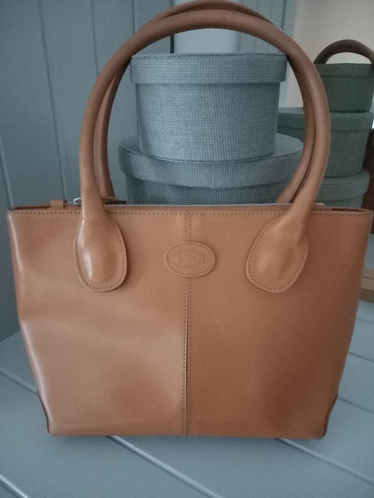Sac à main vintage en cuir camel Tod's Lady Di, Bijoux, Sacs & Beauté, Sacs | Sacs Femme, Utilisé, Sac à main, Autres couleurs