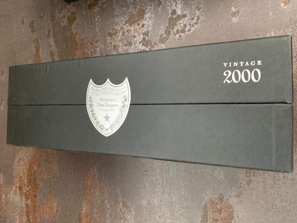 2 champagnes dom perignon 1990/ 2000 coffrets, Pleine, Comme neuf, Champagne, Enlèvement