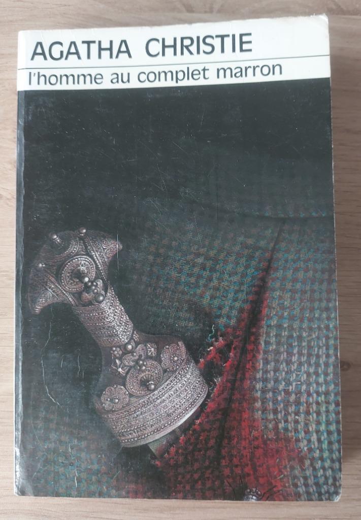 Agatha Christie - L'homme au complet marron, Ophalen of Verzenden, Gelezen, Agatha Christie