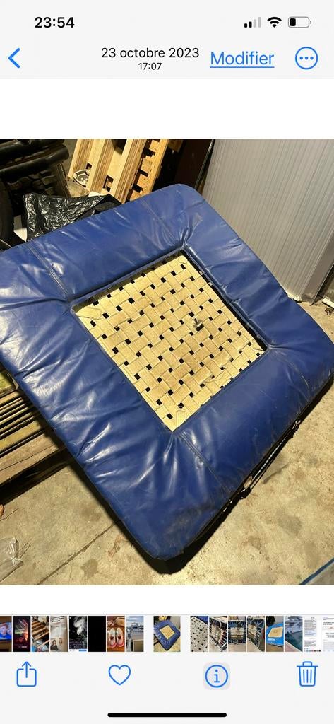 Trampoline gymnastique, Enlèvement, Utilisé, Bleu, Matériel