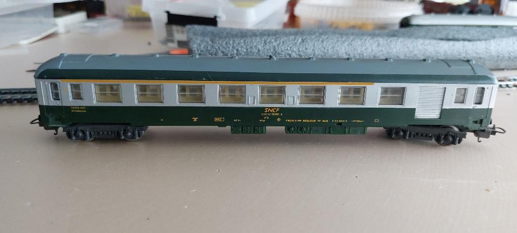 Voiture de tourisme 1ère classe SNCF Lima HO, Analogique, Enlèvement ou Envoi, Wagon, Lima