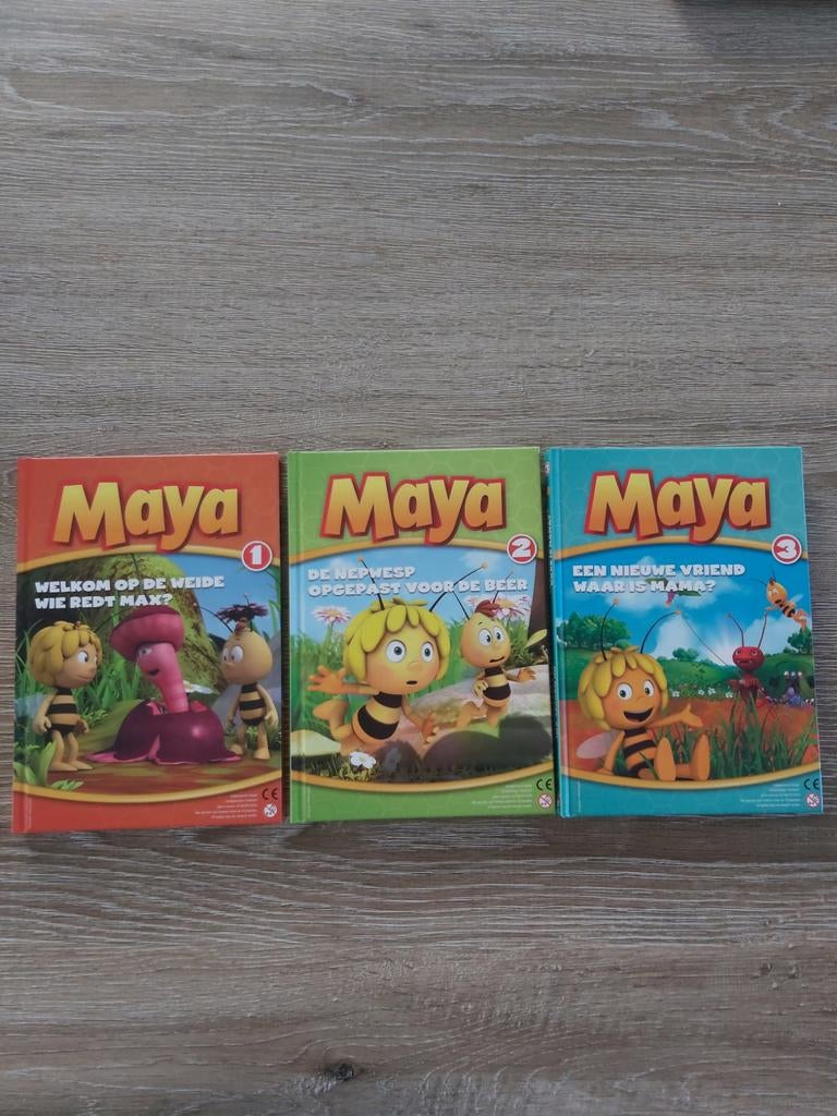 Maya de bij 3 nieuwe boeken in 2 talen, Ophalen of Verzenden