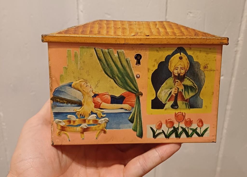 Beyers moka koffie blik spaarpot, Verzamelen, Blikken, Ophalen of Verzenden, Zo goed als nieuw, Koffie