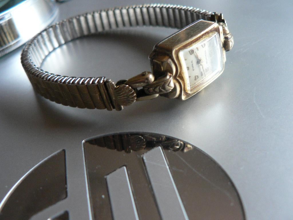 Plaque Gouden  dameshorloge opwinder, Ophalen, Overige materialen, Gebruikt, Polshorloge