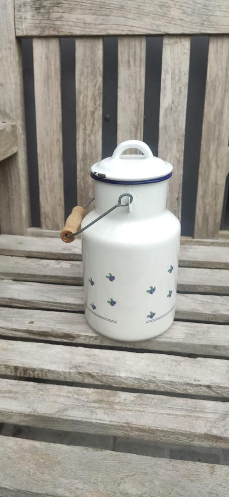 bouilloire en émail à motif floral, Antiquités & Art, Enlèvement ou Envoi