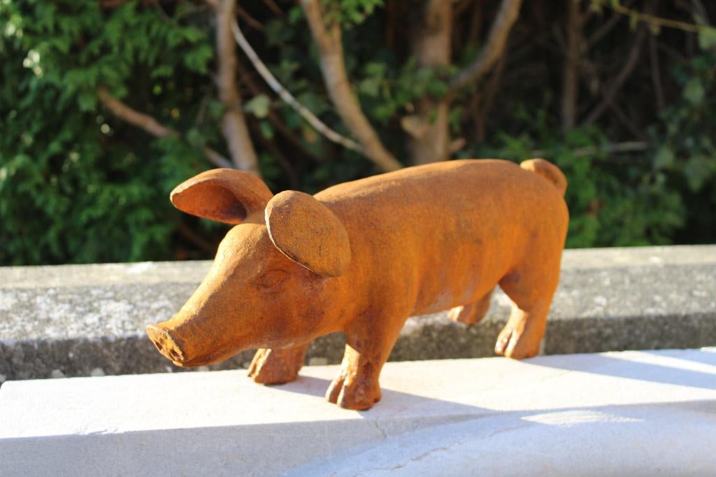 statue d un cochon en fonte ., Jardin & Terrasse, Enlèvement ou Envoi, Neuf, Métal, Animal