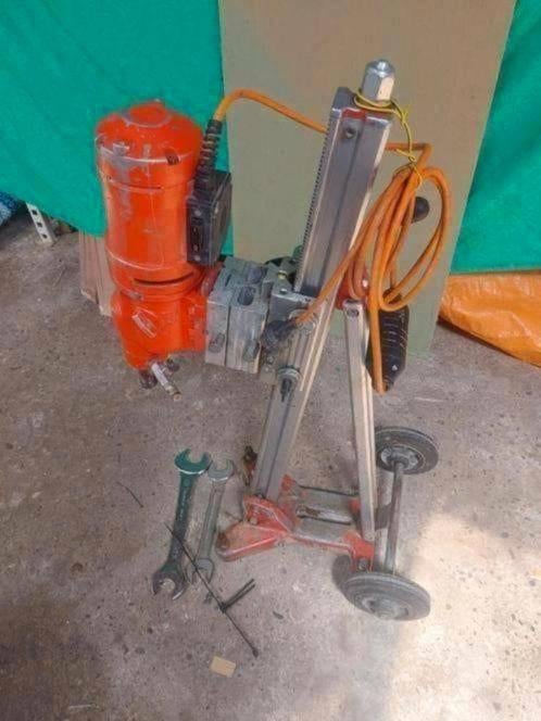 Weka dk22 diamantboormachine met statief, Doe-het-zelf en Bouw, Gereedschap | Boormachines, 600 watt of meer, Zo goed als nieuw