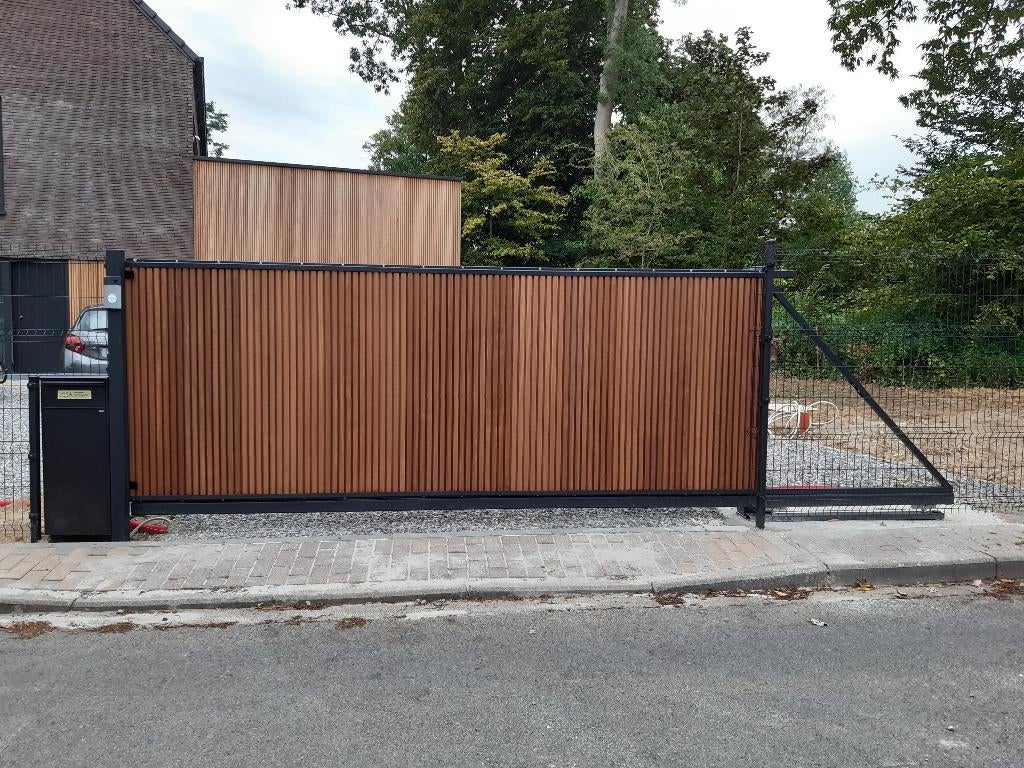 Metalen poort, aluminium met houten afwerking, Tuin en Terras, Nieuw, Ophalen of Verzenden, /, /