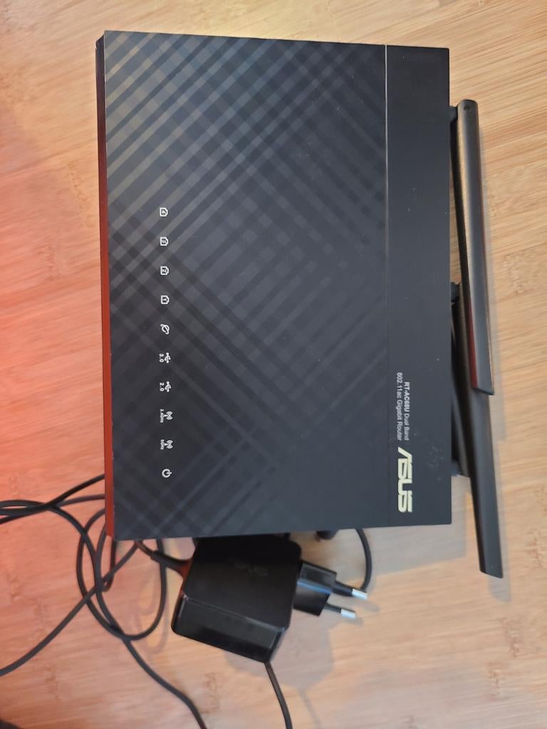 Asus AC68U router, Computers en Software, Router