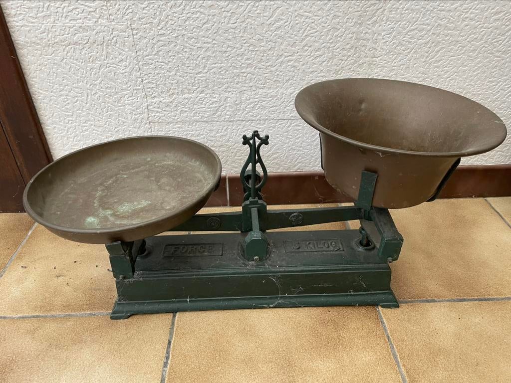 Antieke weegschaal groen, Ophalen, Gebruikt
