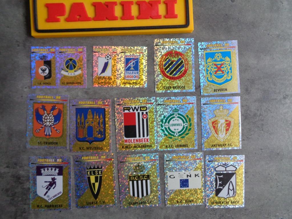 PANINI FOOTBALL 98 STICKERS  14X VOETBAL BADGES, Verzenden