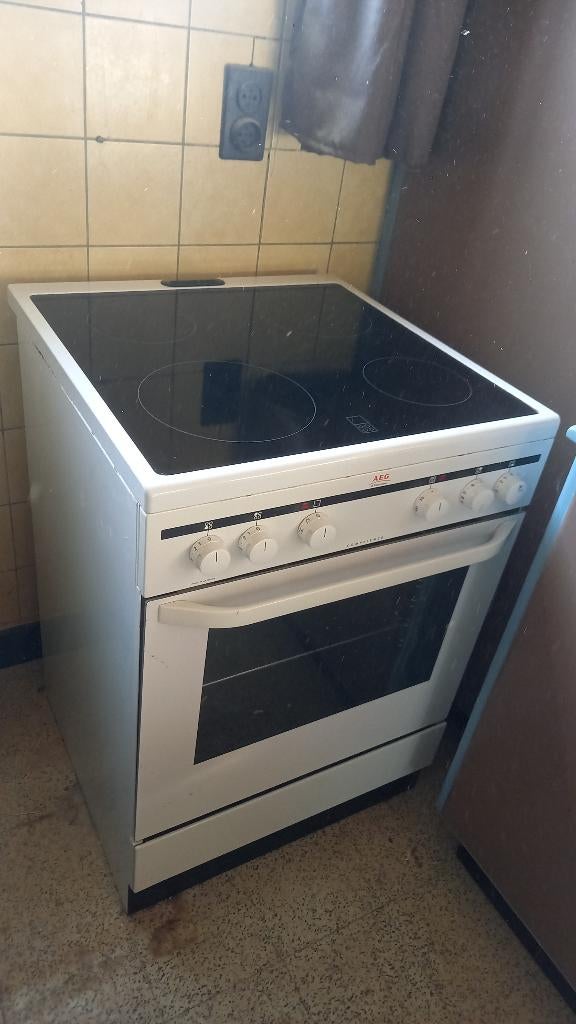 Cuisinière, 85 à 90 cm, 4 zones de cuisson, Enlèvement, Utilisé