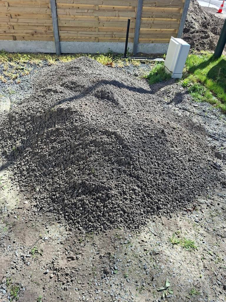 Gratis grond met kiezelstenen proper., Ophalen