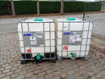 Conteneurs IBC de 1 000 litres/cubitainers avec robinet, Enlèvement