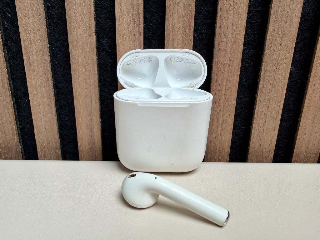 AirPods 2 (A2031) – Rechteroord in topstaat, linkeroor kwijt, Telecommunicatie, Ophalen, Gebruikt, In gehoorgang (in-ear), Bluetooth