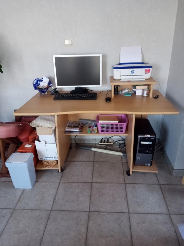 Bureau, Ophalen