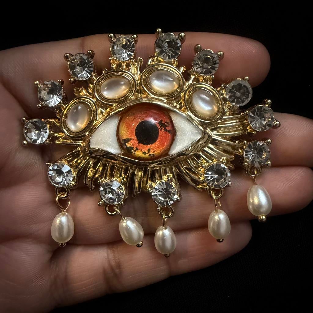 Statement broche met oog en parels – goudkleurig met strass, Overige materialen, 4 tot 7 cm, Nieuw, Ophalen of Verzenden