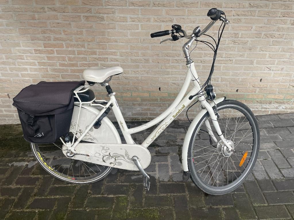 Mooie elektrische damesfiets, Fietsen en Brommers, Ophalen of Verzenden