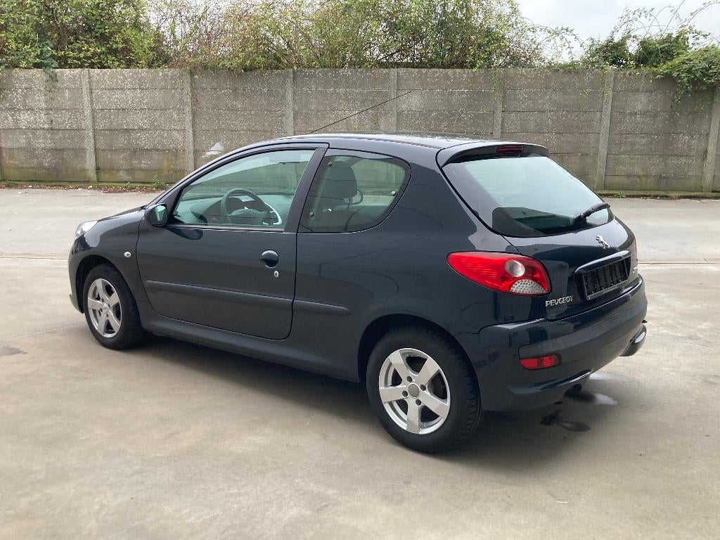 Peugeot 206+ 1.1 benzine 2011 met 102000km*garantie*EURO5*, Auto's, Euro 5, Stof, 4 cilinders, Bedrijf
