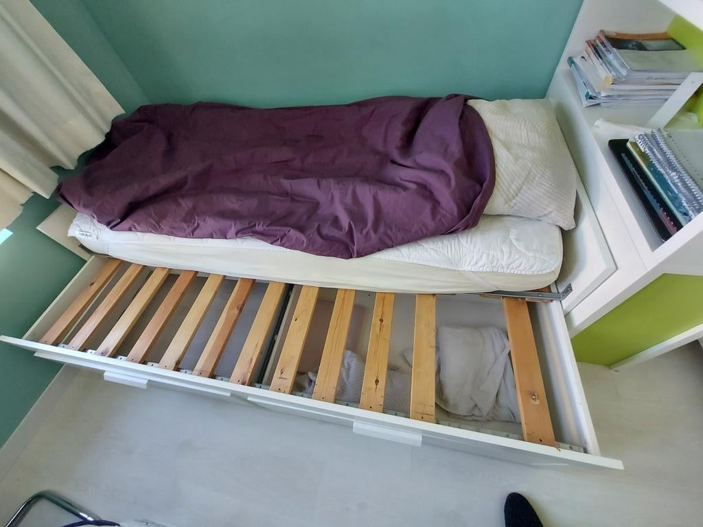 Bed uitrekbaar met schuiven ikea, Ophalen