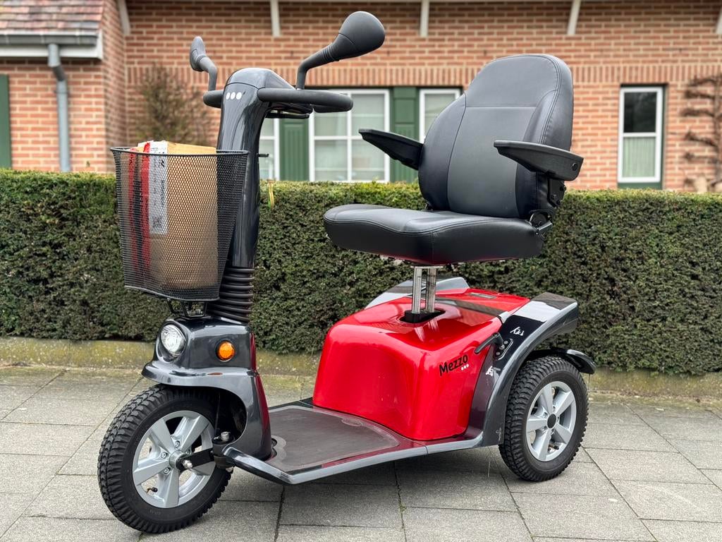 Scootmobiel L & M Mezzo 4 Elektrische scooter topstaat, Diversen, Ophalen of Verzenden, Inklapbaar, Zo goed als nieuw, Elektrische rolstoel