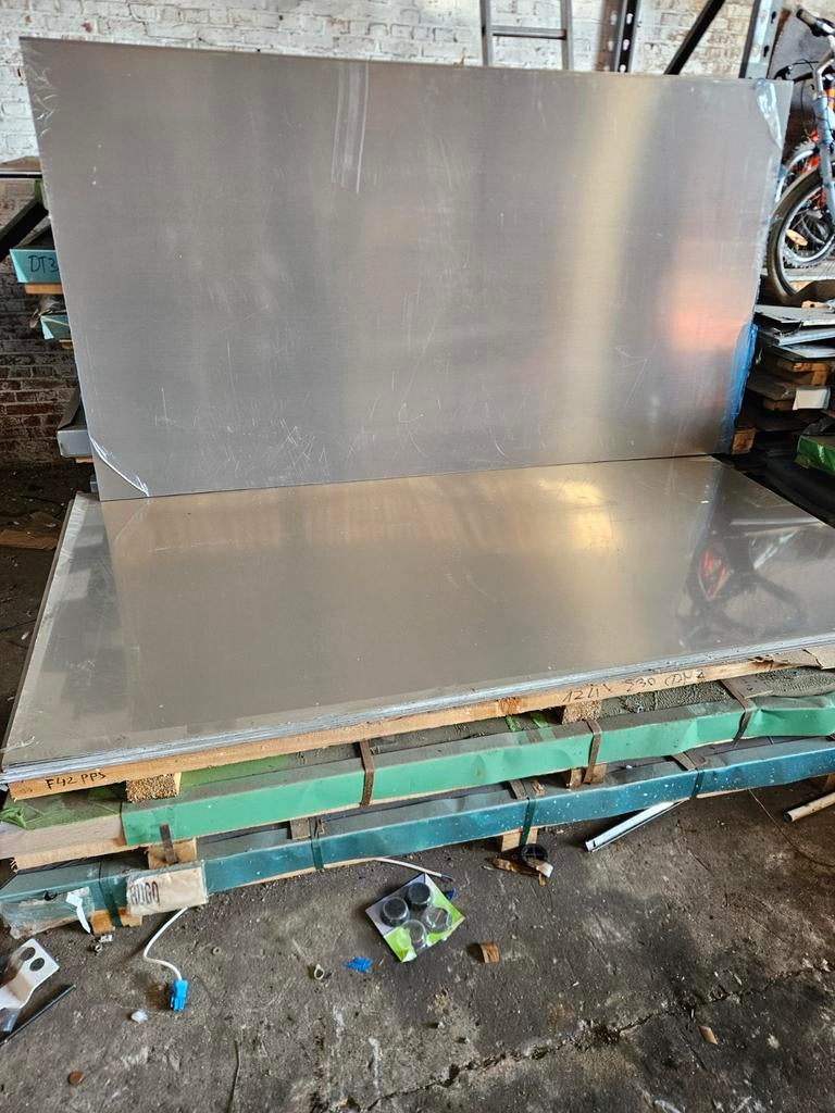 Ijzere platen, inox platen  125x250 of 150x300, Bricolage & Construction, Métaux, Enlèvement