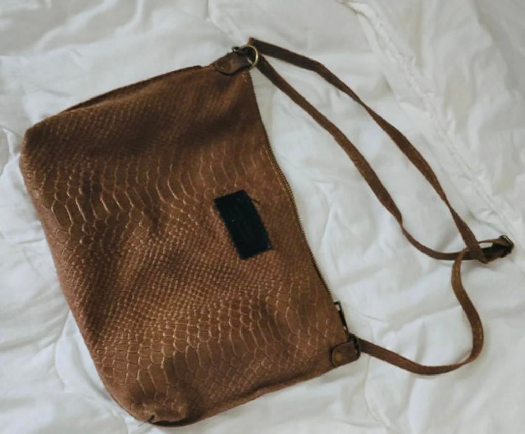 : Sac bandoulière cuir italien marron Effet serpent/python, Bijoux, Sacs & Beauté, Sacs | Sacs Femme, Enlèvement ou Envoi, Comme neuf