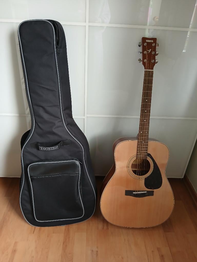 Yamaha F370 western/steelstring akoestische gitaar +draagzak, Muziek en Instrumenten, Ophalen, Zo goed als nieuw, Western- of Steelstringgitaar