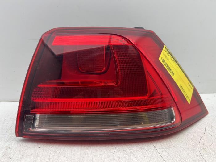 Feu arrière droit d'un Volkswagen Golf, Autos : Pièces & Accessoires, Éclairage, Volkswagen, -, 3 mois de garantie, Utilisé