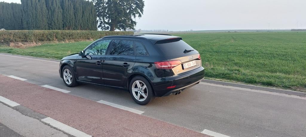 Audi A3, 1.5 Benzine Automaat 150 PK, 89000 km, Auto's, Audi, Particulier, A3, Benzine, Euro 6, Berline, 5 deurs, Automaat, Zwart