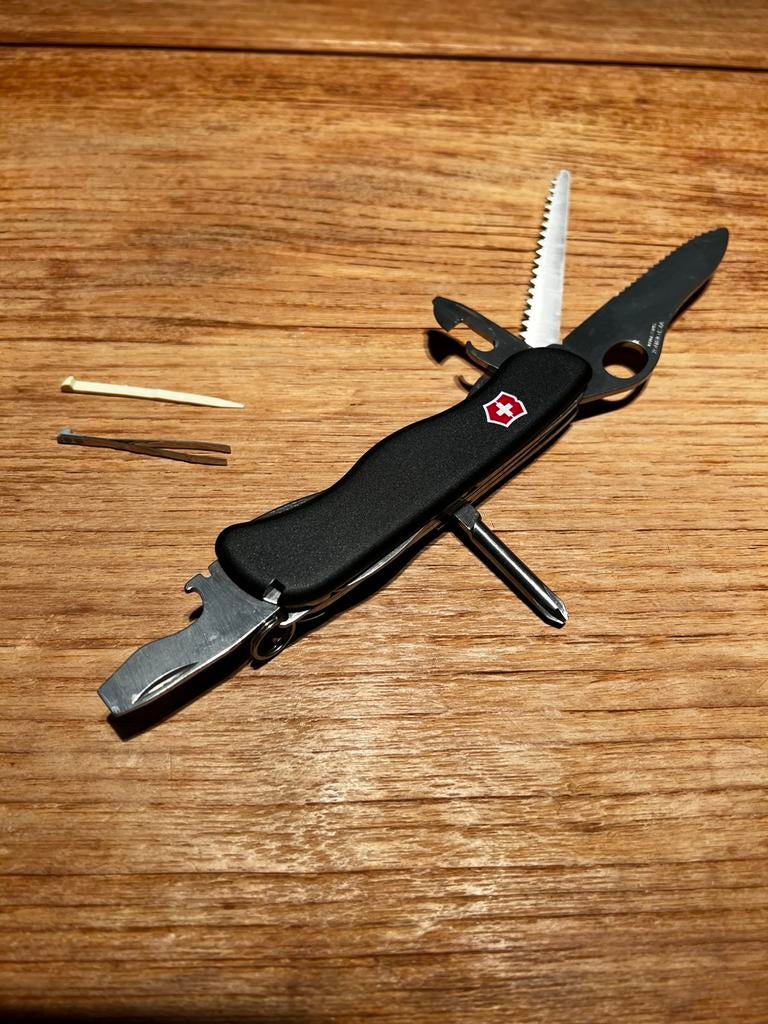 Victorinox sentimental black Zwitsers zakmes, Enlèvement, Neuf