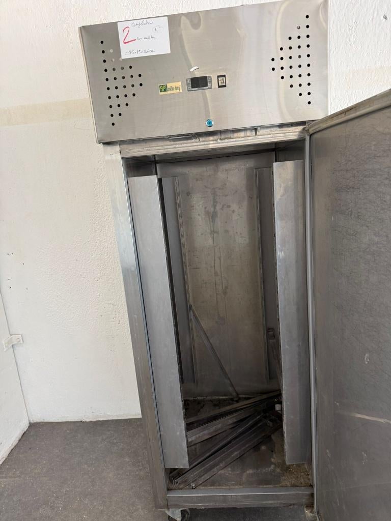 Congélateur vertical grande capacité, Enlèvement