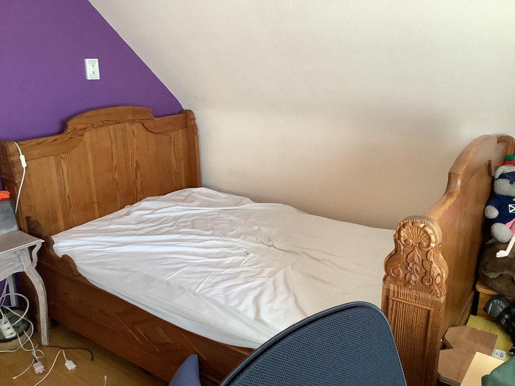 Lit avec sommier à latte, Enlèvement, Utilisé, 200 cm, Deux personnes