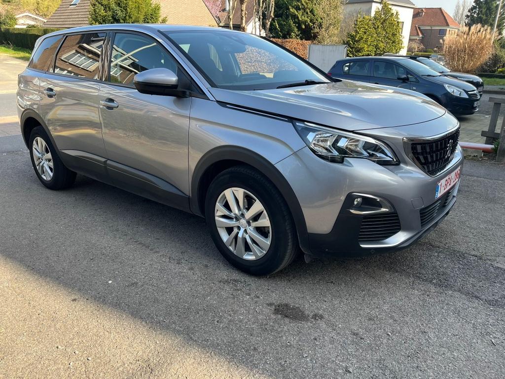 Peugeot 5008 2020 1.5 BlueHDi Allure, Auto's, Peugeot, Euro 6, 4 cilinders, 7 zetels, Leder