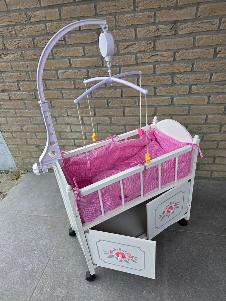 Houten poppenbed, Kinderen en Baby's, Speelgoed | Poppen, Ophalen