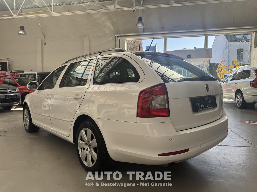 Skoda Octavia 1.6 Diesel | Airco | Sensoren | Cruise control, Auto's, Skoda, Euro 5, 105 pk, Gebruikt, 4 cilinders