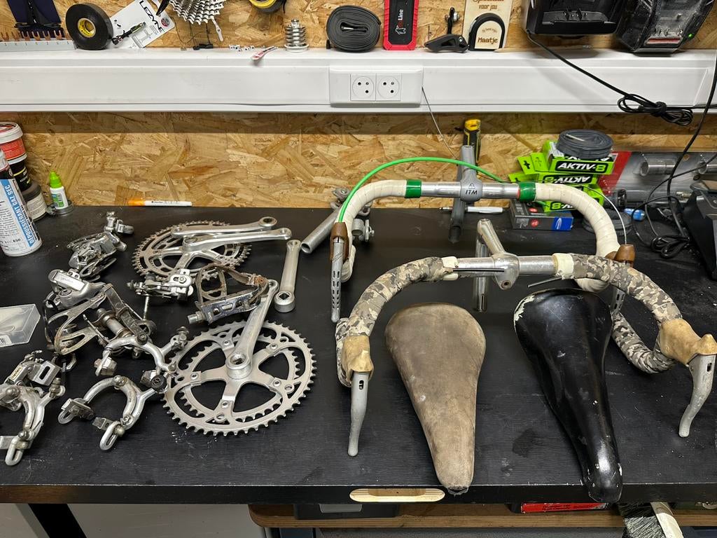 Oude racefiets onderdelen (retro) shimano 600, dura ace,…, Fietsen en Brommers, Fietsonderdelen, Ophalen, Zo goed als nieuw, Racefiets