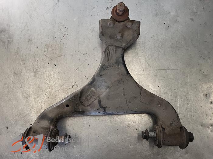 Bras de suspension avant droit d'un Mercedes Vito, Autos : Pièces & Accessoires, Suspension & Châssis, Mercedes-Benz, Utilisé