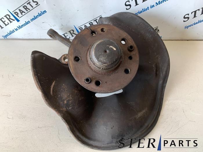 Fusee rechts-voor van een Mercedes SL, Gebruikt, -, Ophalen of Verzenden, -