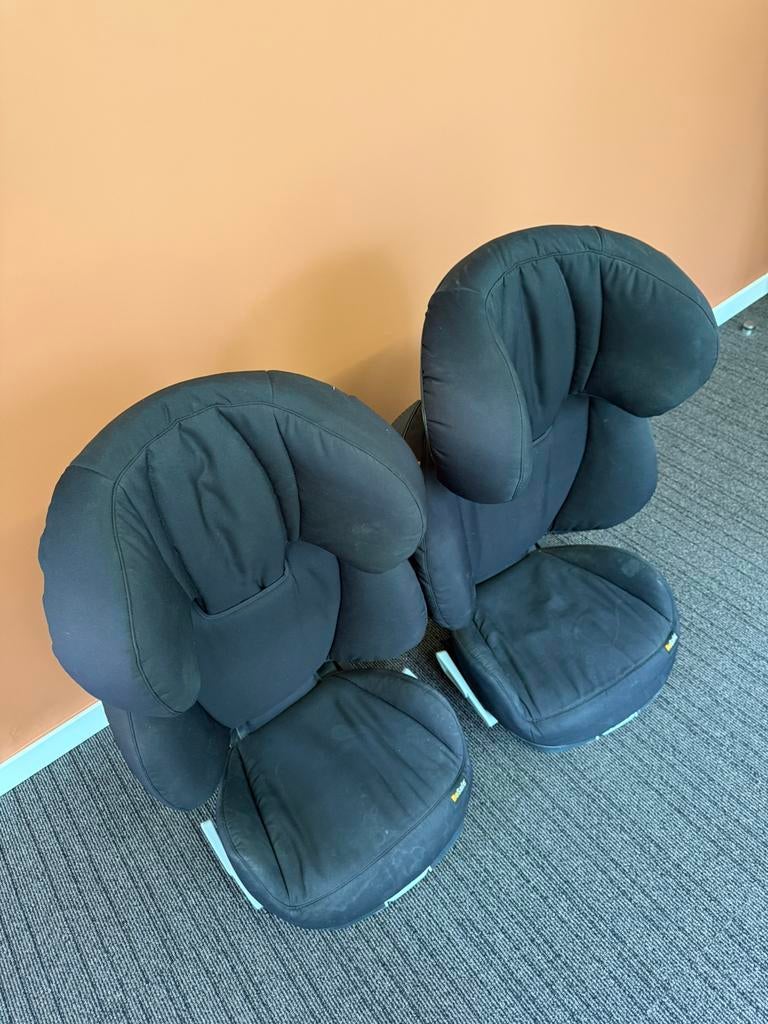 Besafe IZI up fix, 1 of 2 stoelen, Kinderen en Baby's, Autostoeltjes, Verstelbare rugleuning, Gebruikt, 15 t/m 36 kg, Isofix