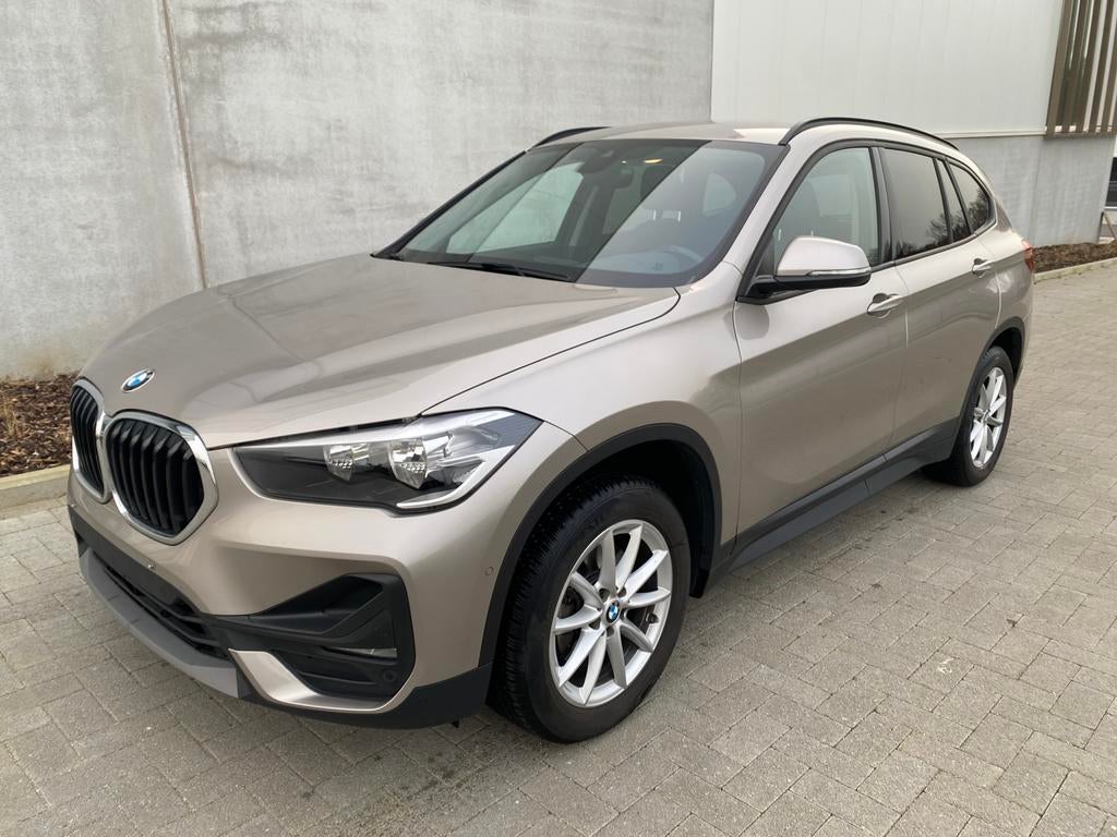 BMW X1 sDRIVE18iA AUTOMAAT - BUSINESS PACK, Auto's, BMW, USB, Leder, Bedrijf, 5 zetels