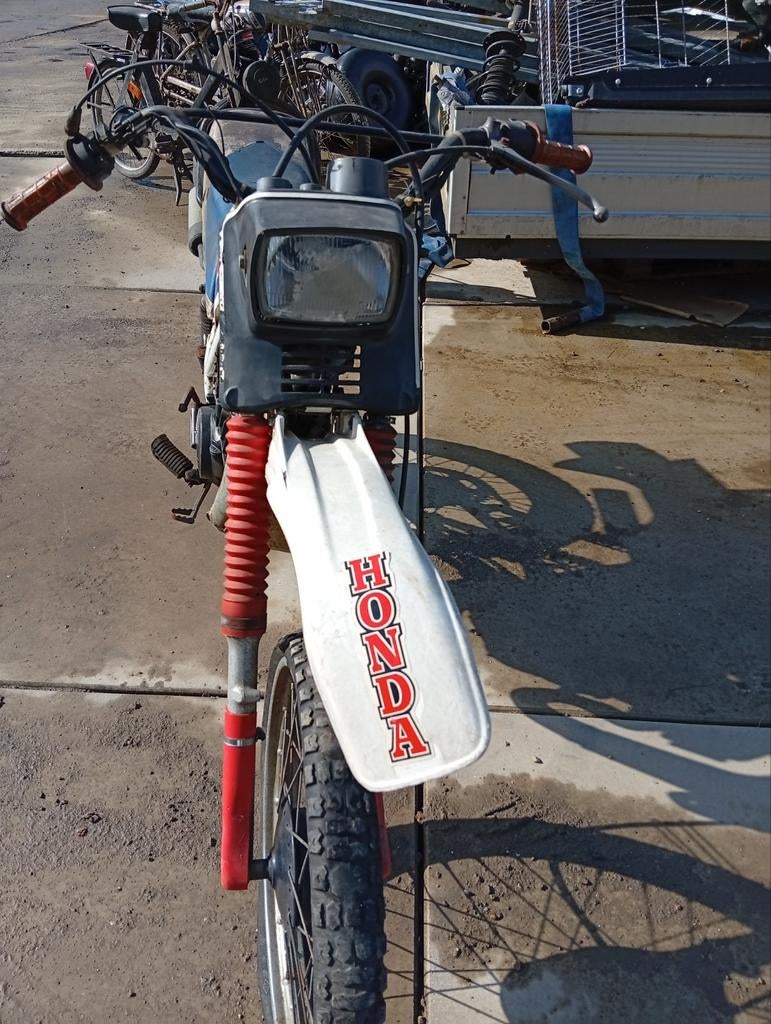 Honda. crosmoter, Vélos & Vélomoteurs, Cyclomoteurs | Tomos, Enlèvement