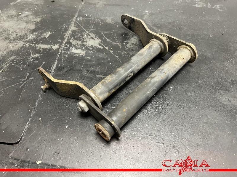 LINKAGE SUSPENSION Piaggio Skipper 125 (01-1970/-), Motos, Dhr. S. di Majo, Utilisé, Info@cama-motorparts.nl, P.J. Troelstraweg 8 8
3144 CX  MAASSLUIS, NL