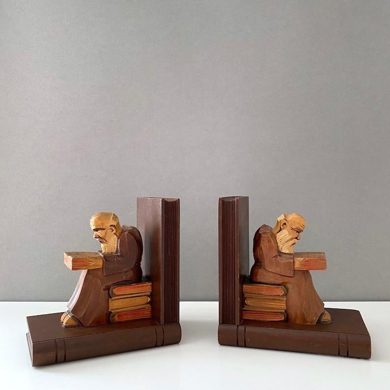 Serre-livres vintage en bois — personnages de lecture/moines, Maison & Meubles, Accessoires pour la Maison | Étagères murales & Rayons de bibliothèque